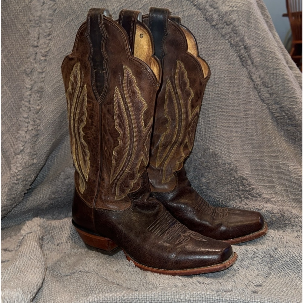 Justin cowboy boots
